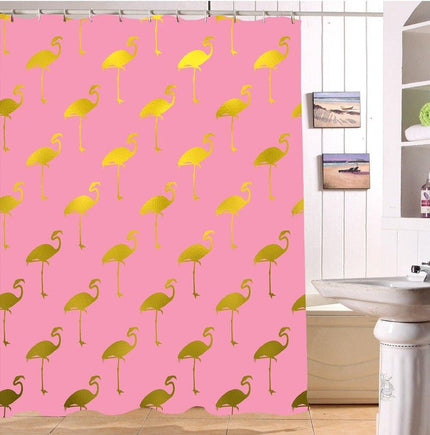 Vaaleanpunainen suihkuverho ruusukultaisilla flamingoilla