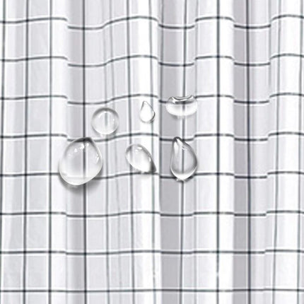 Skandinaavinen suihkuverho mustalla ruudukolla