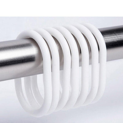 Valko-sininen suihkuverho vesipisara-kuviolla