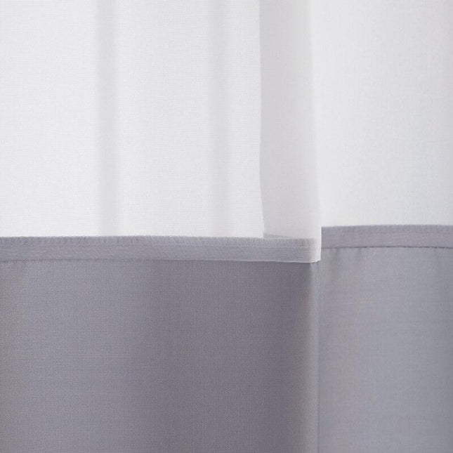 Harmaa-valkoinen raidallinen moderni suihkuverho