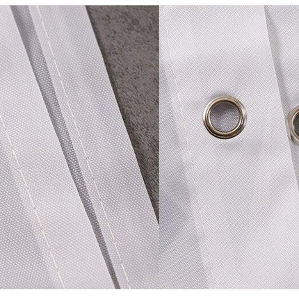 Harmaa-keltainen chevron-kuvioinen suihkuverho