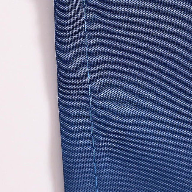 Sininen kankainen suihkuverho kylpyhuoneeseen